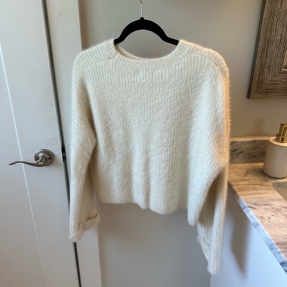 Revolve Superdown Cream Jesse Fuzzy Sweater - Picture 5 of 7